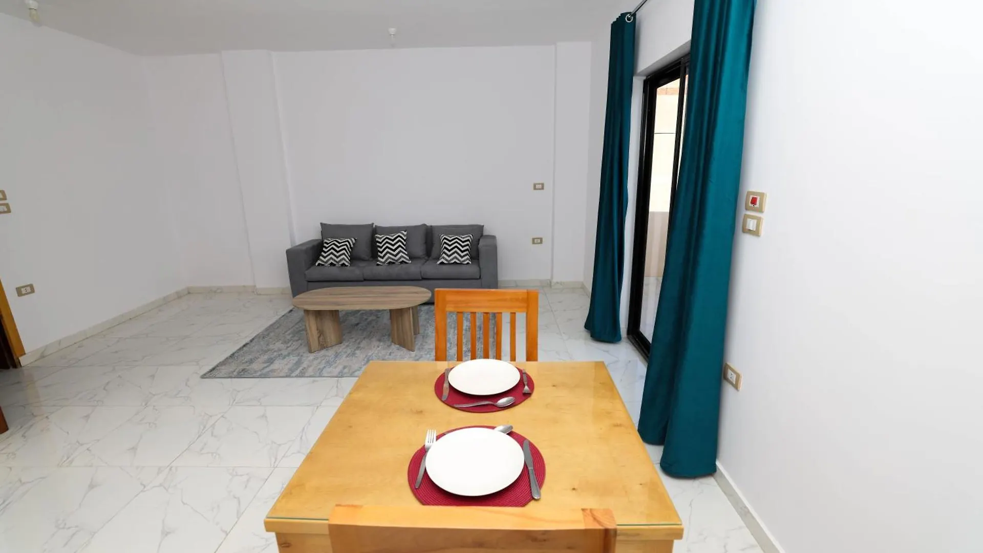 Serenity House Luxor