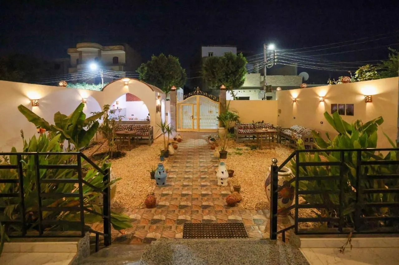 Guest house Serenity House Luxor Egypt